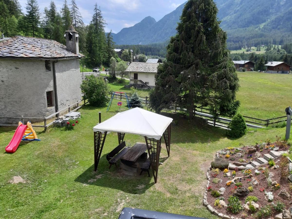 Il Pettirosso - Appartamento Panoramico Con 3 Camere In Villetta Champoluc Buitenkant foto